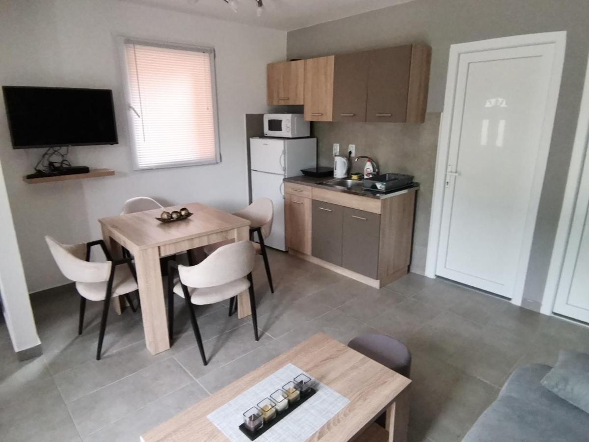Aphrodite Hills Apartments-Stara Planina Crni Vrh Exterior photo